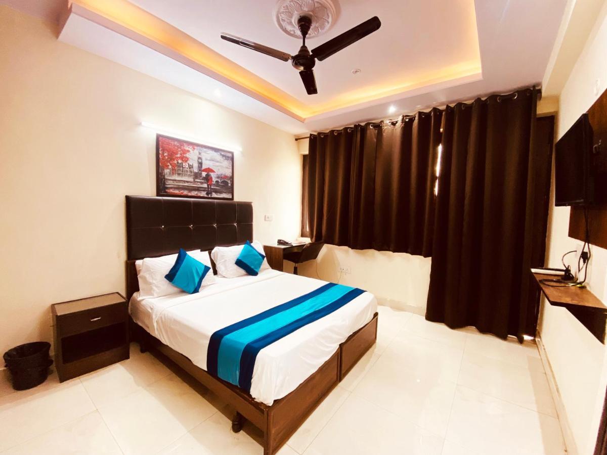 Hotel Admire Inn "Atta Market, Noida Sector 18" Exteriér fotografie