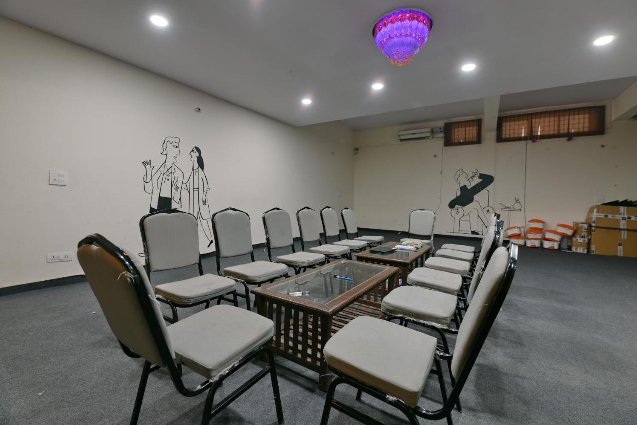 Hotel Admire Inn "Atta Market, Noida Sector 18" Exteriér fotografie